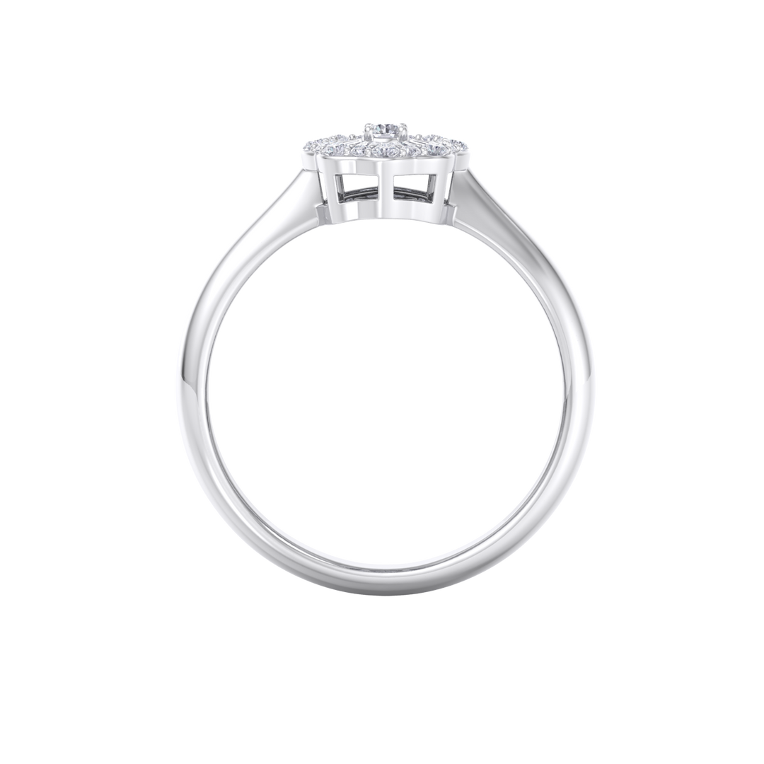 Diamond ring in white gold with white diamonds of 0.32 ct in weight