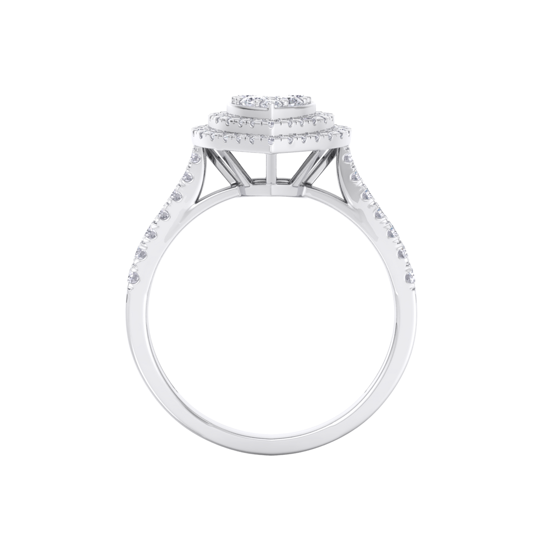Heart cluster diamond ring in yellow gold with white diamonds of 0.50 ct in weight