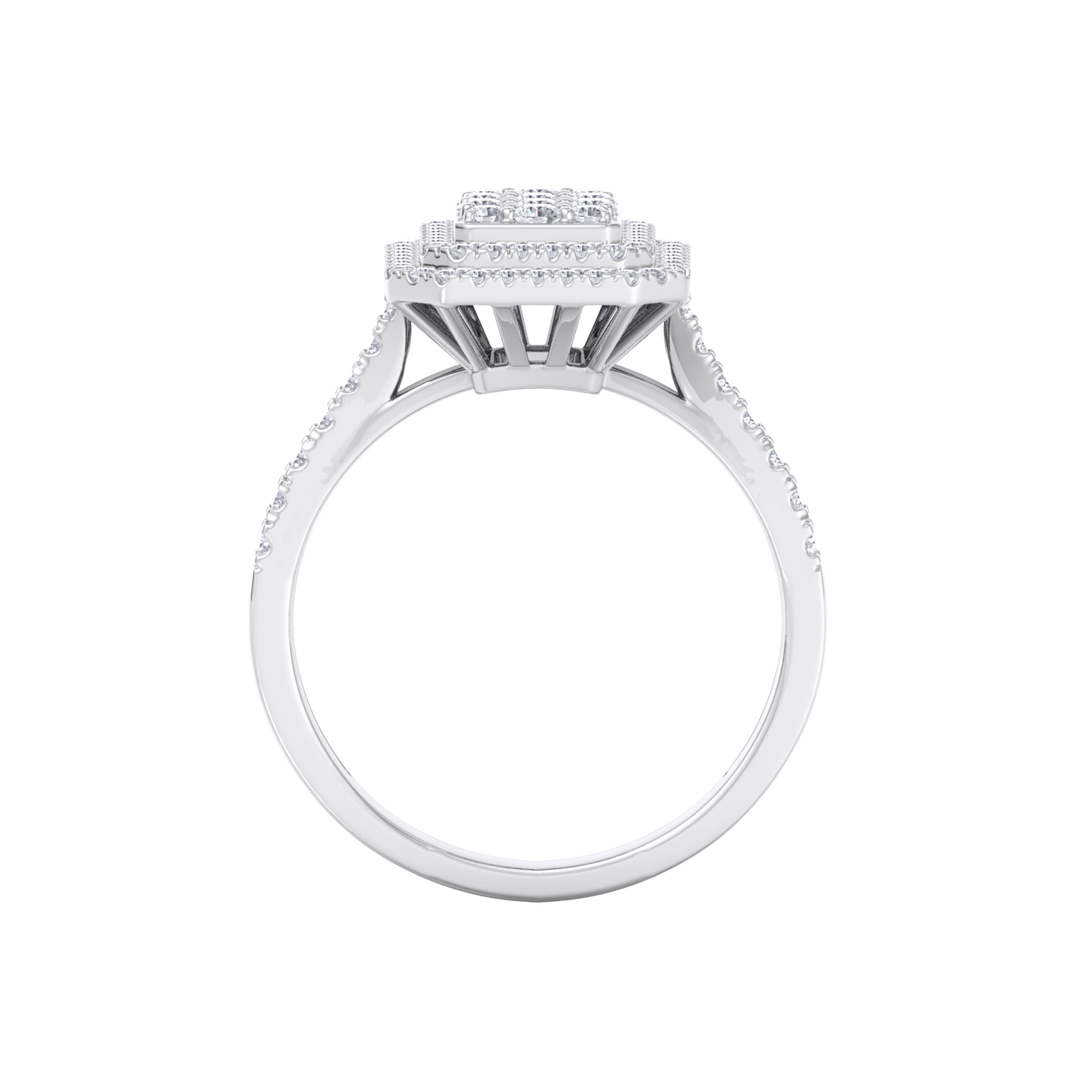Cluster engagement ring in rose gold with white diamonds of 0.64 ct in weight