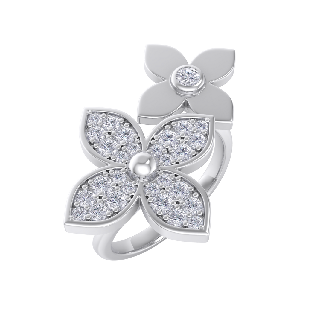 Ring with flowers in white gold with white diamonds of 0.56 ct in weight