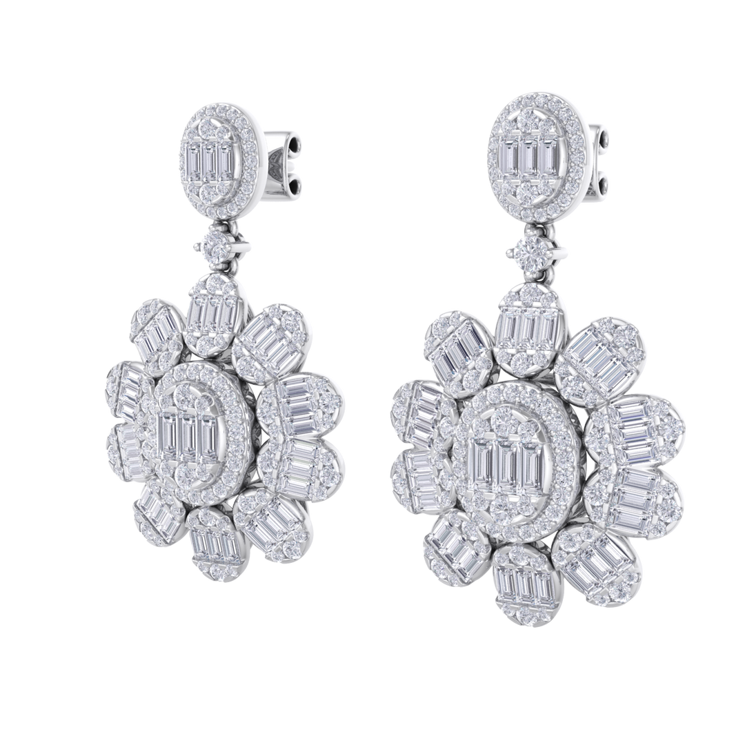 Formal chandelier earrings in yellow gold with white diamonds of 4.12 ct in weight