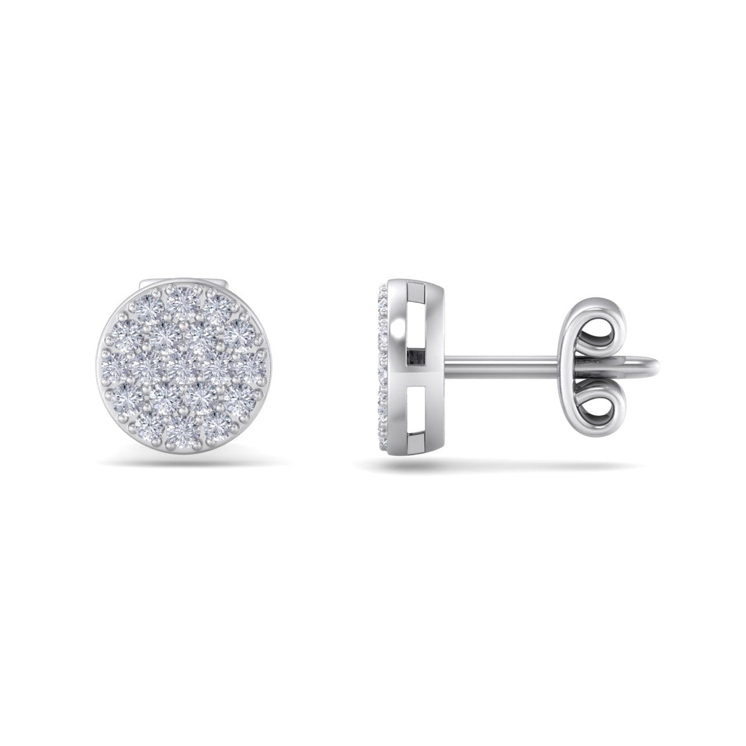Classic round stud earrings in white gold with white diamonds of 0.26 ct in weight