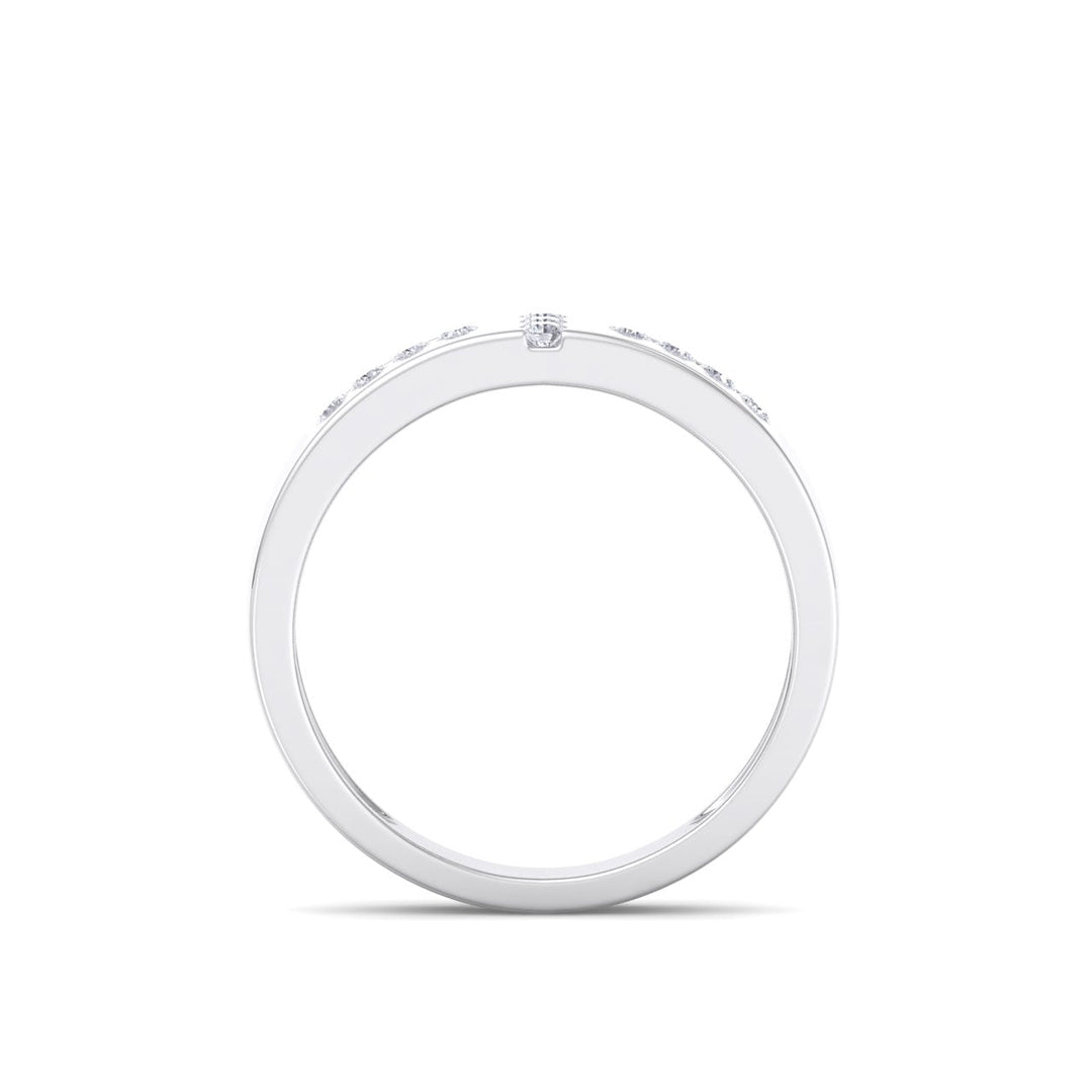 Beautiful Ring in yellow gold with white diamonds of 0.17 ct in weight