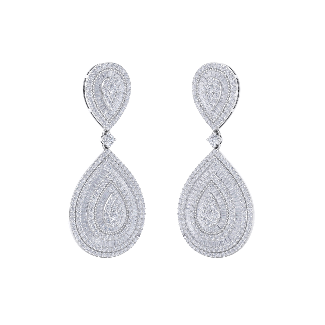 Diamond chandelier earrings in yellow gold with white diamonds of 8.15 ct in weight