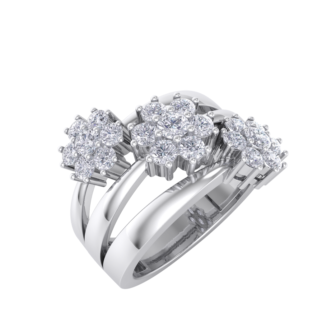 Beautiful ring in white gold with white diamonds of 0.88 ct in weight