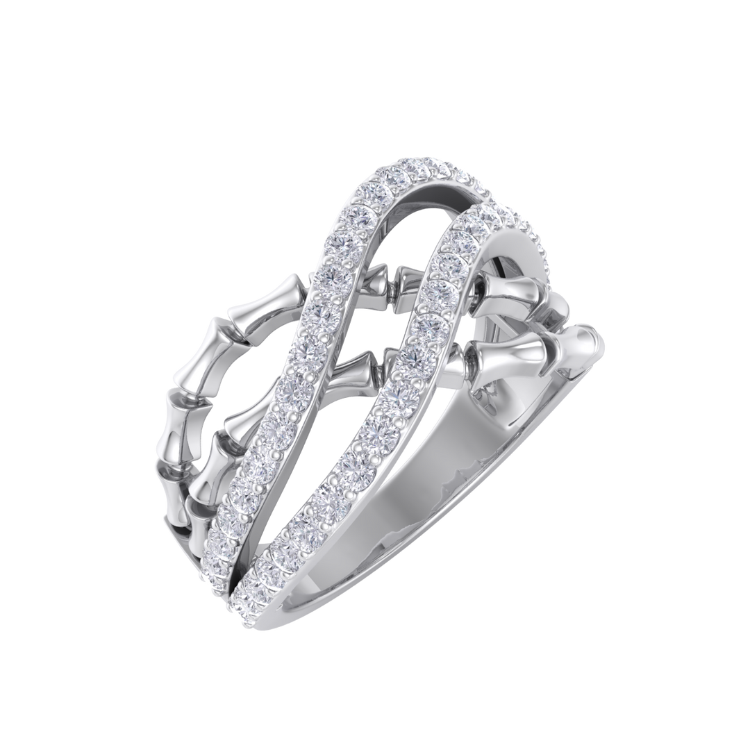 Beautiful ring in white gold with white diamonds of 0.50 ct in weight