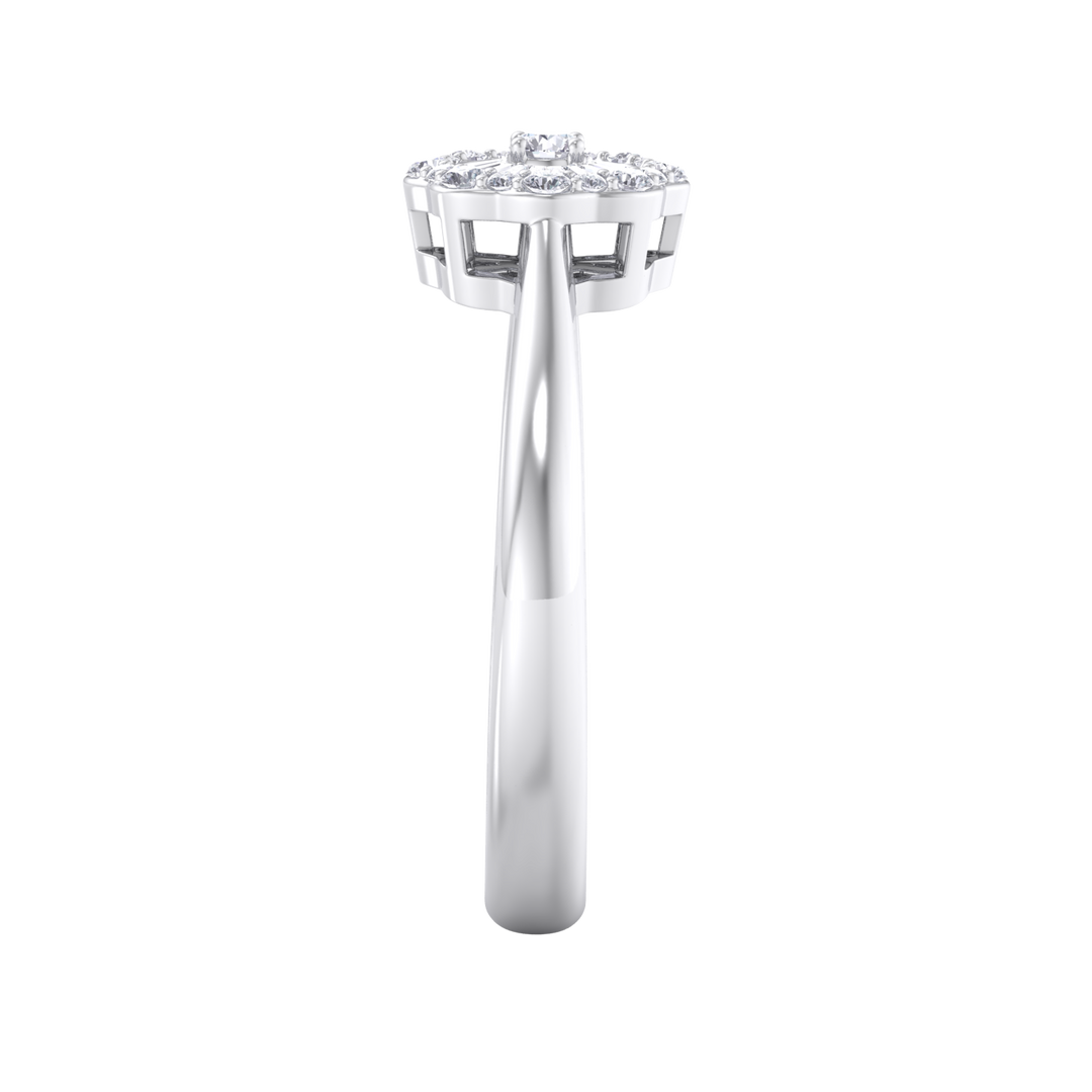 Diamond ring in white gold with white diamonds of 0.32 ct in weight