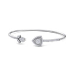 Load image into Gallery viewer, Beautiful cuff bracelet in yellow gold with white diamonds of 0.52 ct in weight
