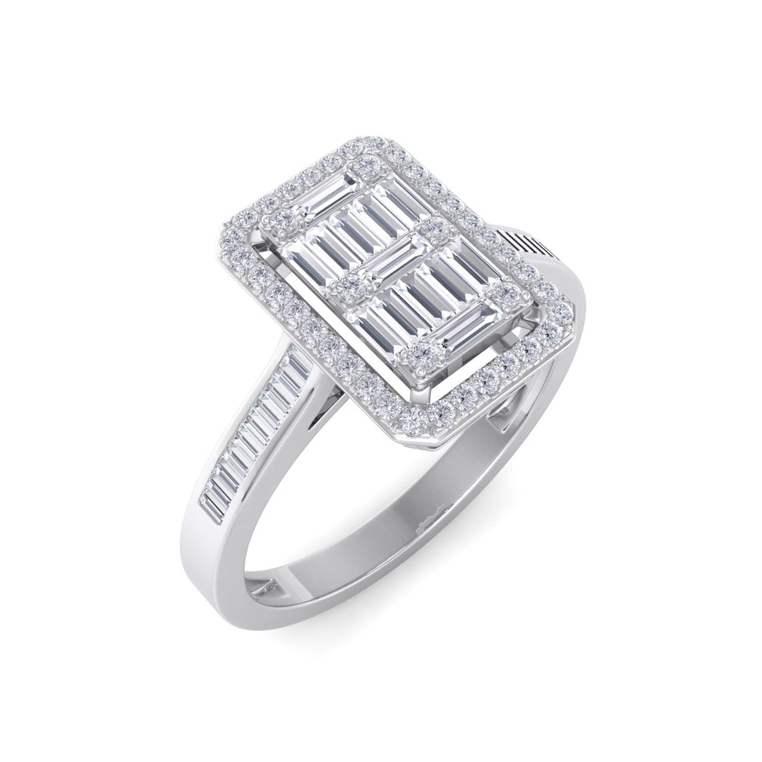 Beautiful Ring in yellow gold with white baguette diamonds of 0.59 ct in weight