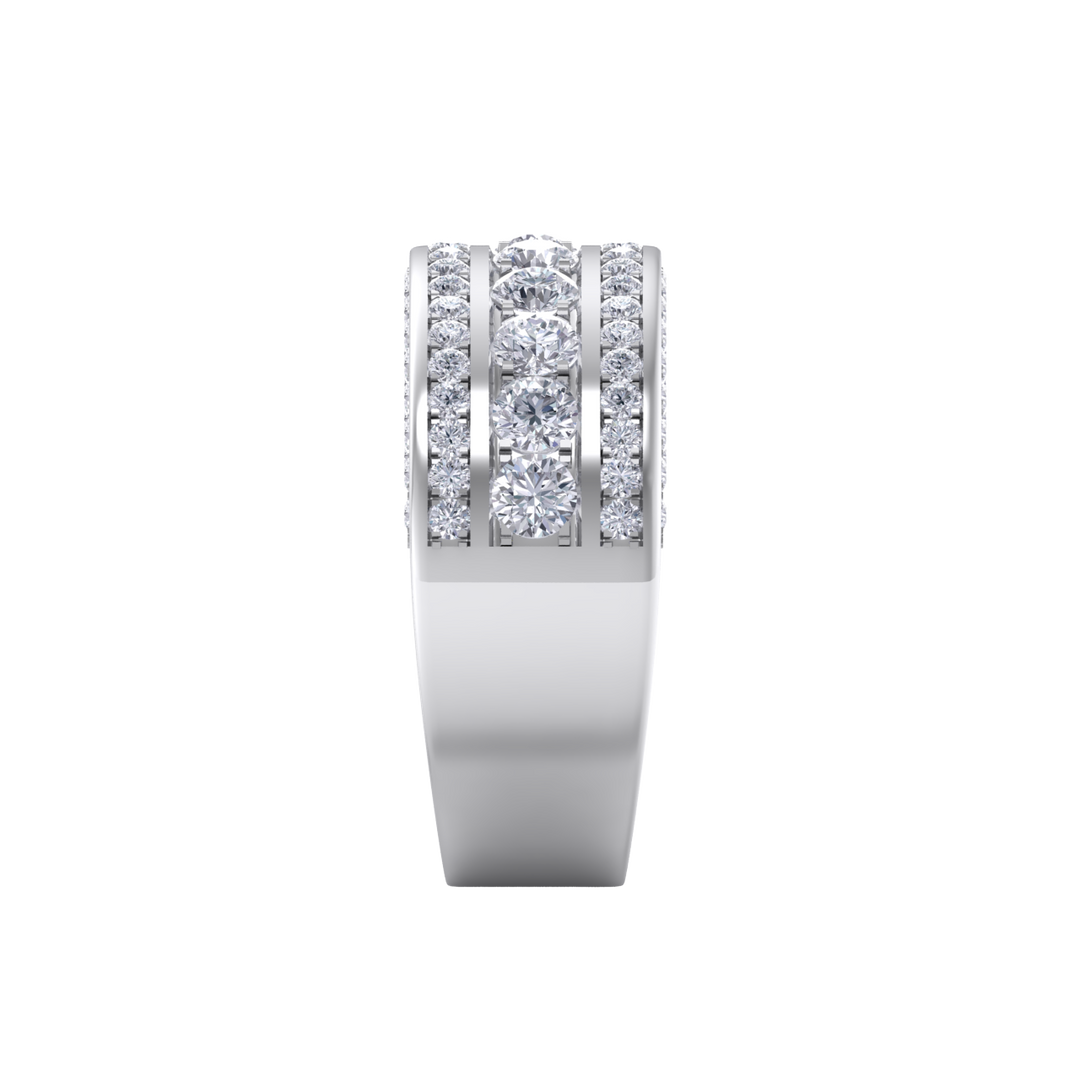 Five row diamond ring in white gold with white diamonds of 1.39 ct in weight
