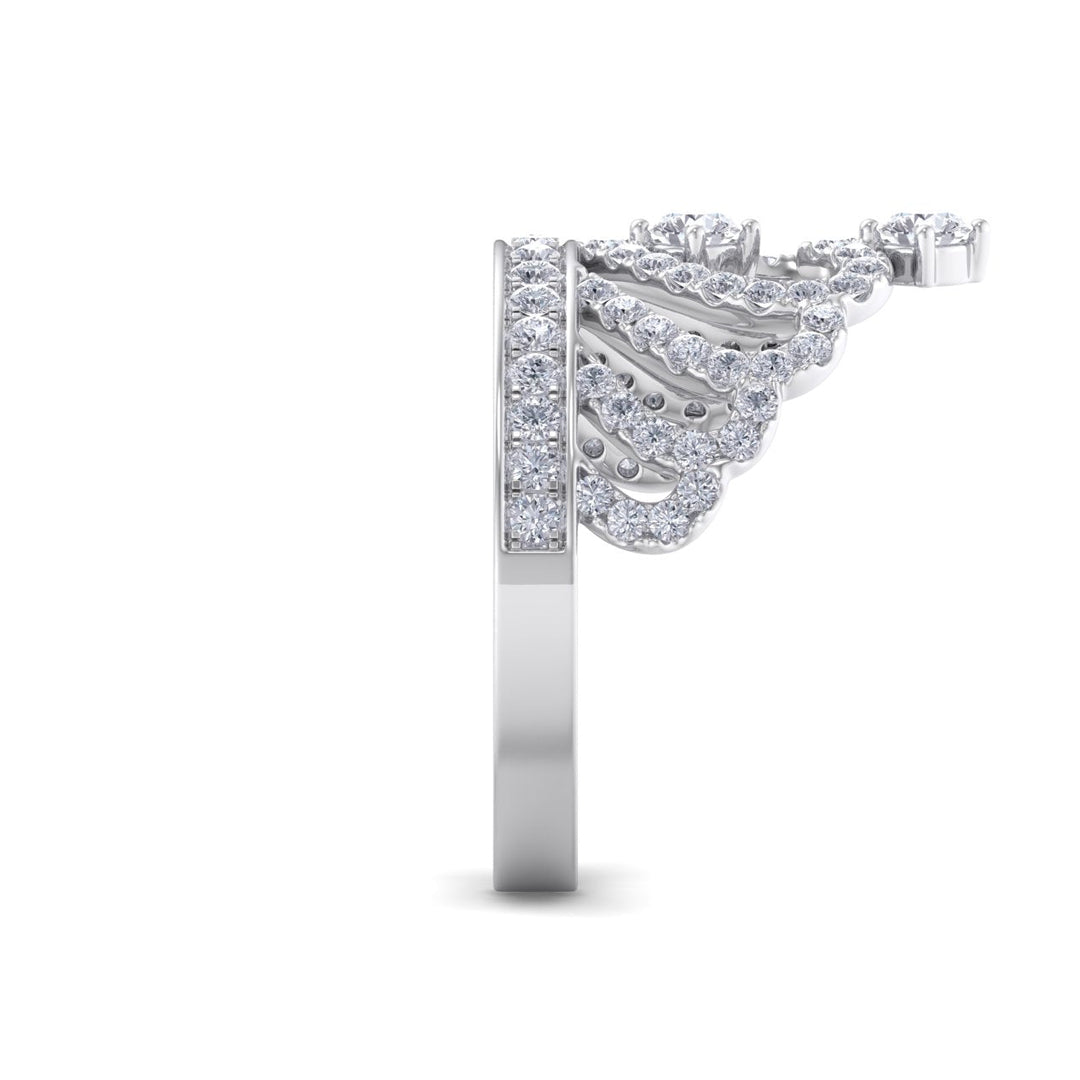 Beautiful Ring in white gold with white diamonds of 0.96 ct in weight