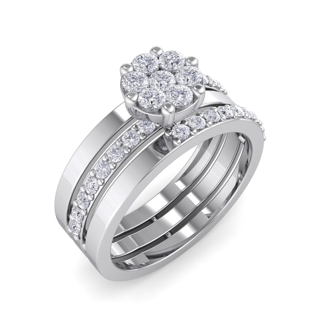 Beautiful ring in rose gold with white diamonds of 0.64 ct in weight