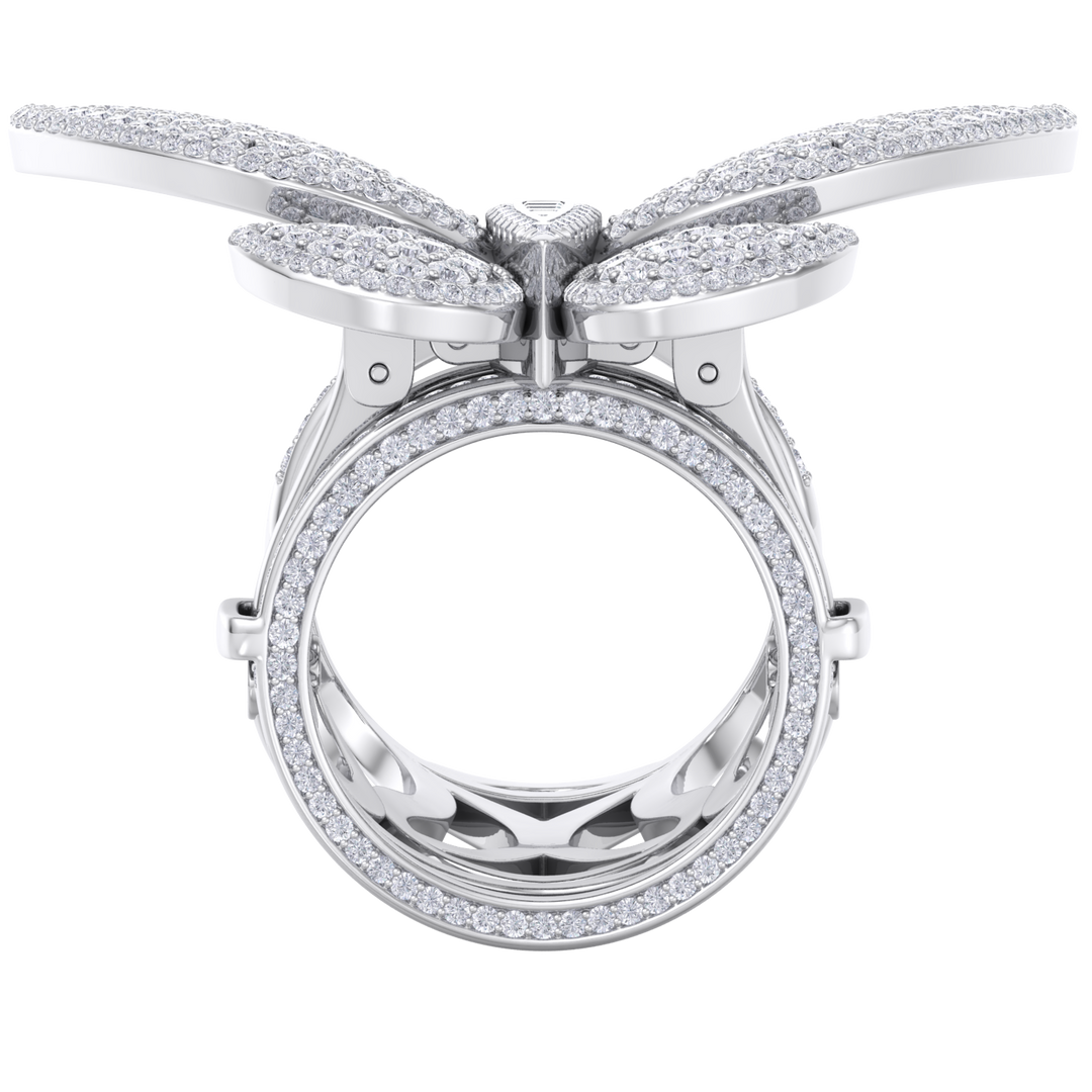 Enchanted butterfly ring in yellow gold with white diamonds of 2.79 ct in weight