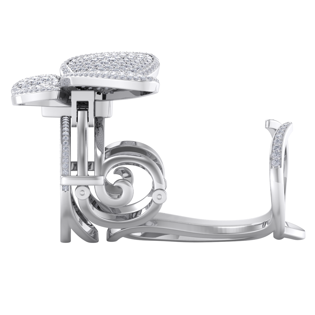 Enchanted butterfly ring in yellow gold with white diamonds of 2.79 ct in weight