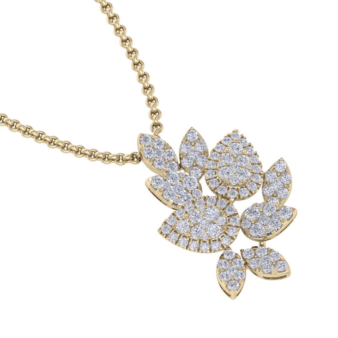 Diamond leaf pendant in rose gold with white diamonds of 2.31 ct in weight