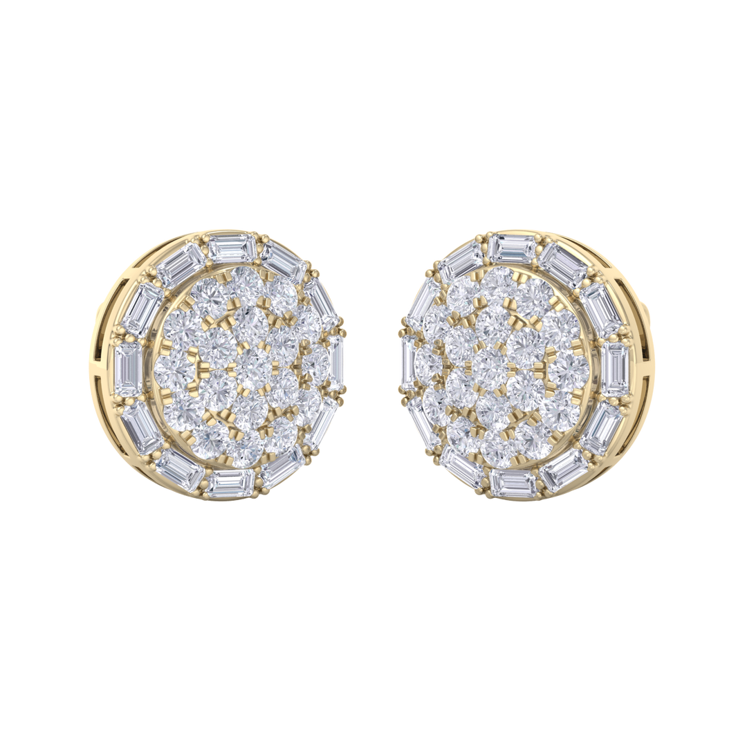 Round stud earrings in yellow gold with white diamonds of 1.38 ct in weight