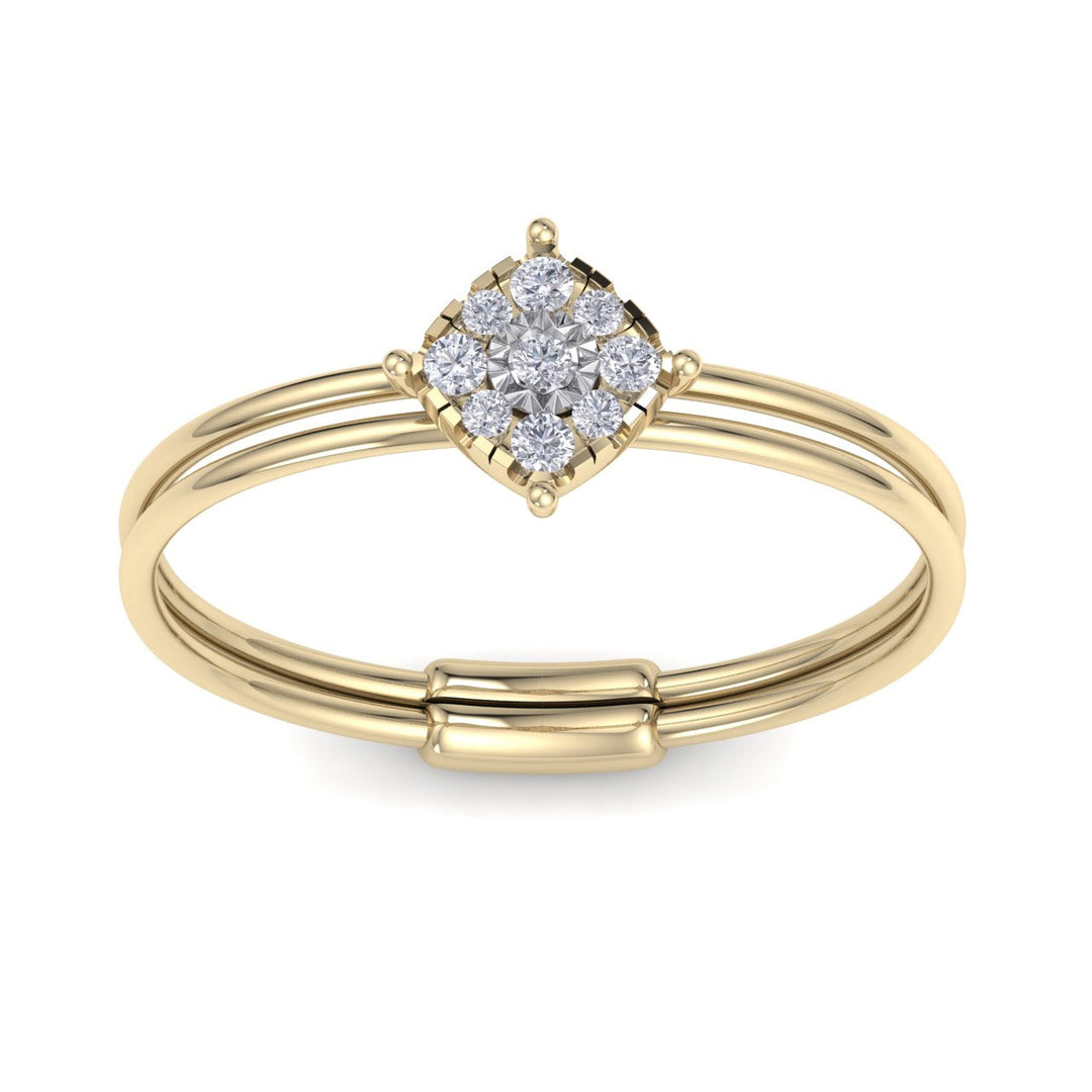 Beautiful Ring in white gold with white diamonds of 0.13 ct in weight