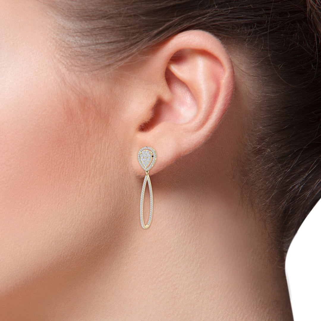 Dangle hoop earrings in yellow gold with white diamonds of 1.11 ct in weight