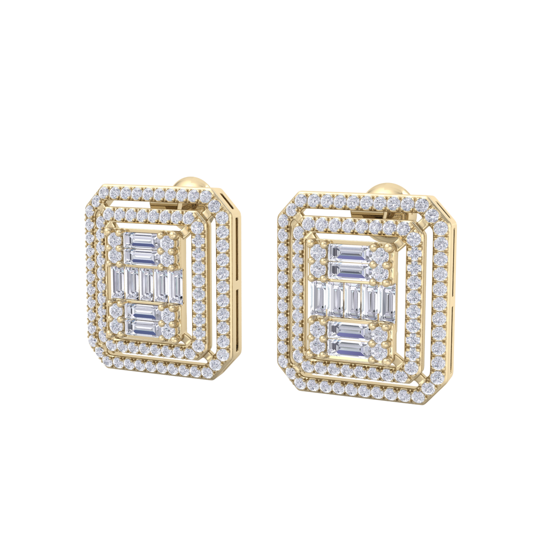 Beautiful Stud Earrings in white gold with white diamonds of 1.88 in weight