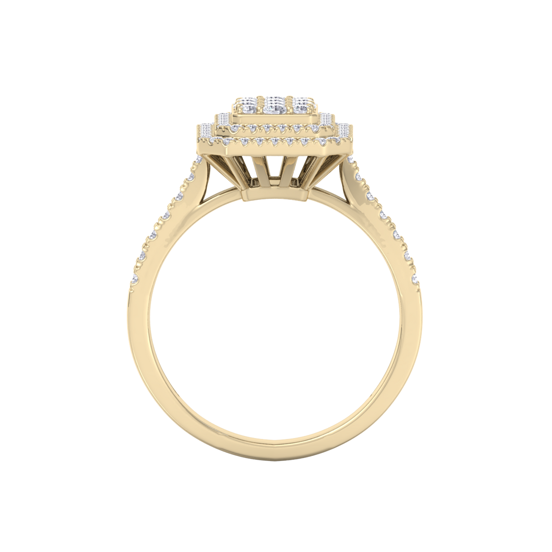 Cluster engagement ring in rose gold with white diamonds of 0.64 ct in weight