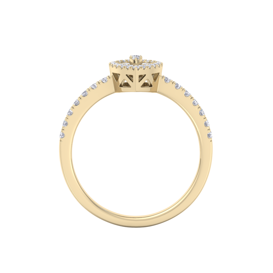 Pear ring in yellow gold with white diamonds of 0.68 ct in weight