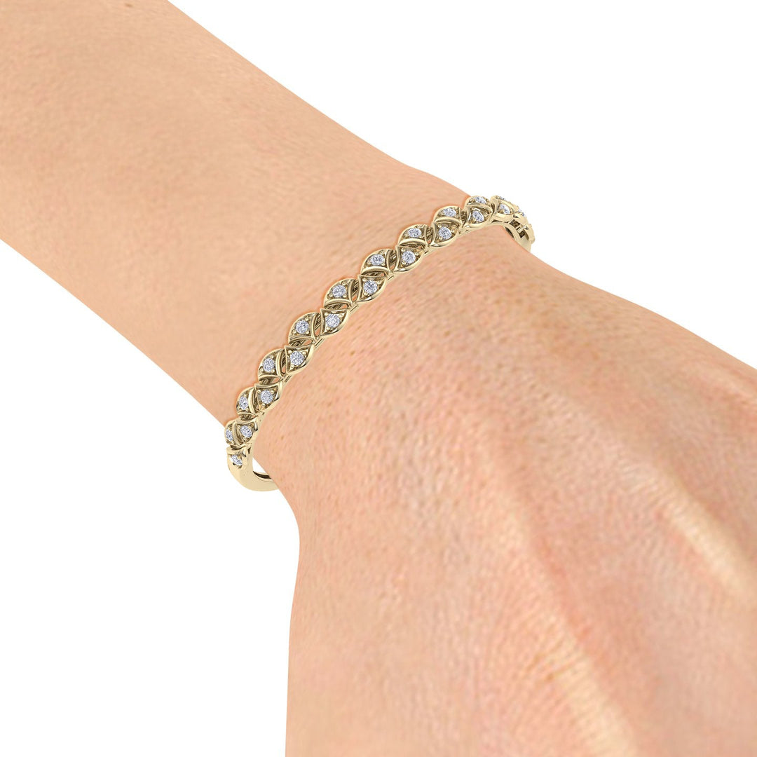 Bracelet in yellow gold with white diamonds of 0.97 ct in weight