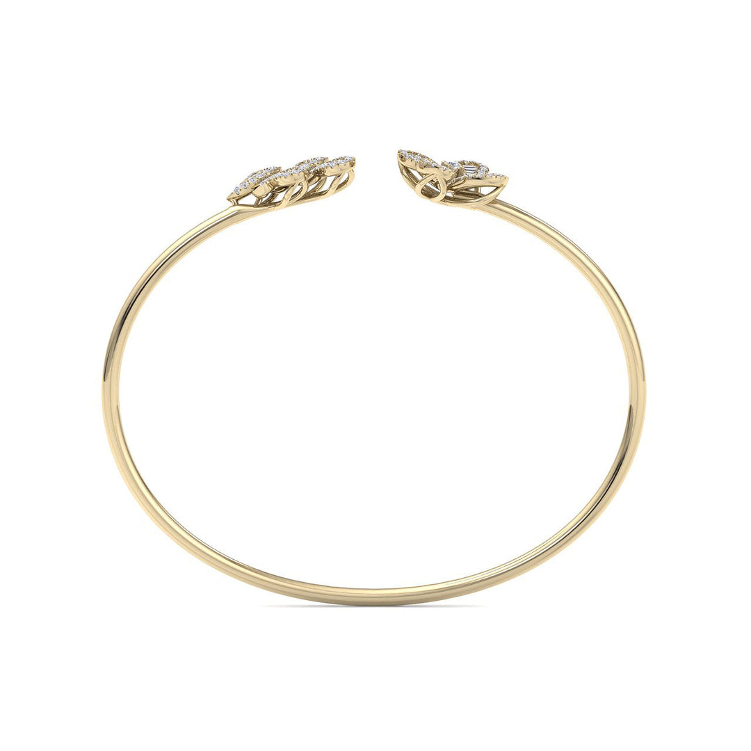 Cuff bracelet in white gold with white diamonds of 0.65 ct in weight