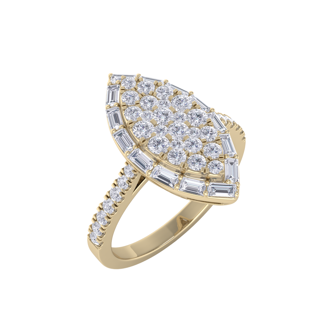 Marquise cluster ring in rose gold with white diamonds of 1.03 ct in weight
