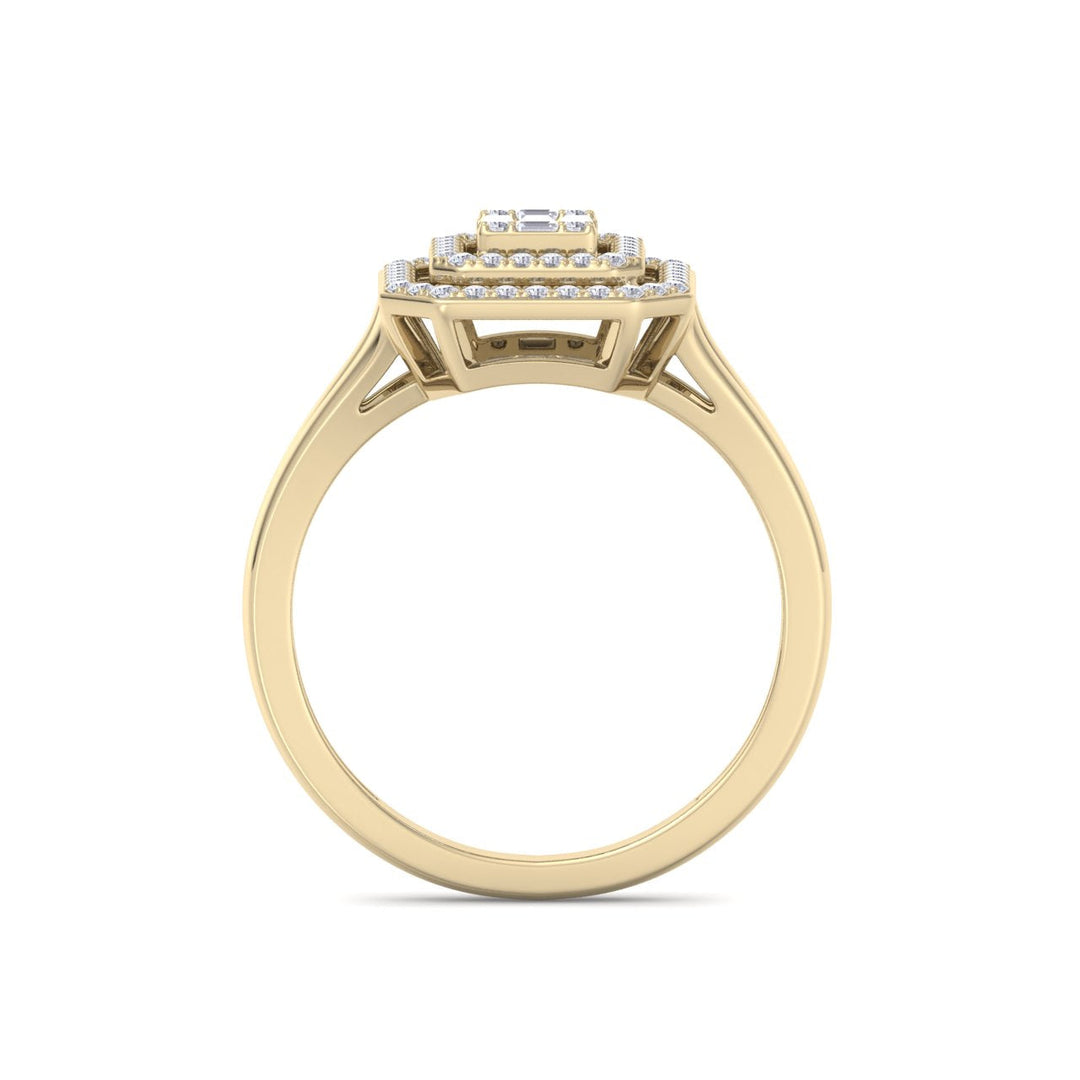 Beautiful Ring in white gold with white diamonds of 0.39 ct in weight