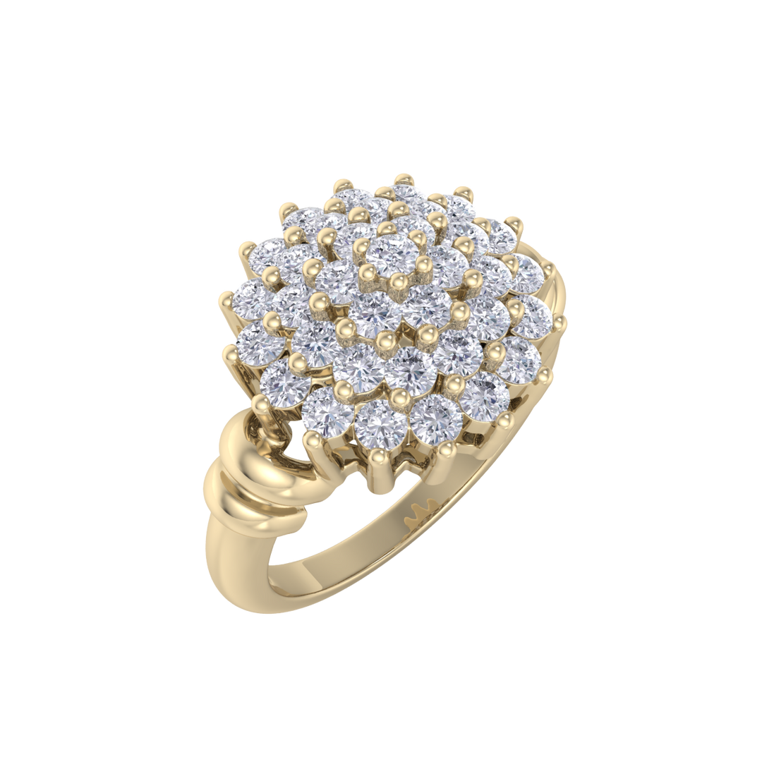 Beautiful ring in rose gold with white diamonds of 1.05 ct in weight
