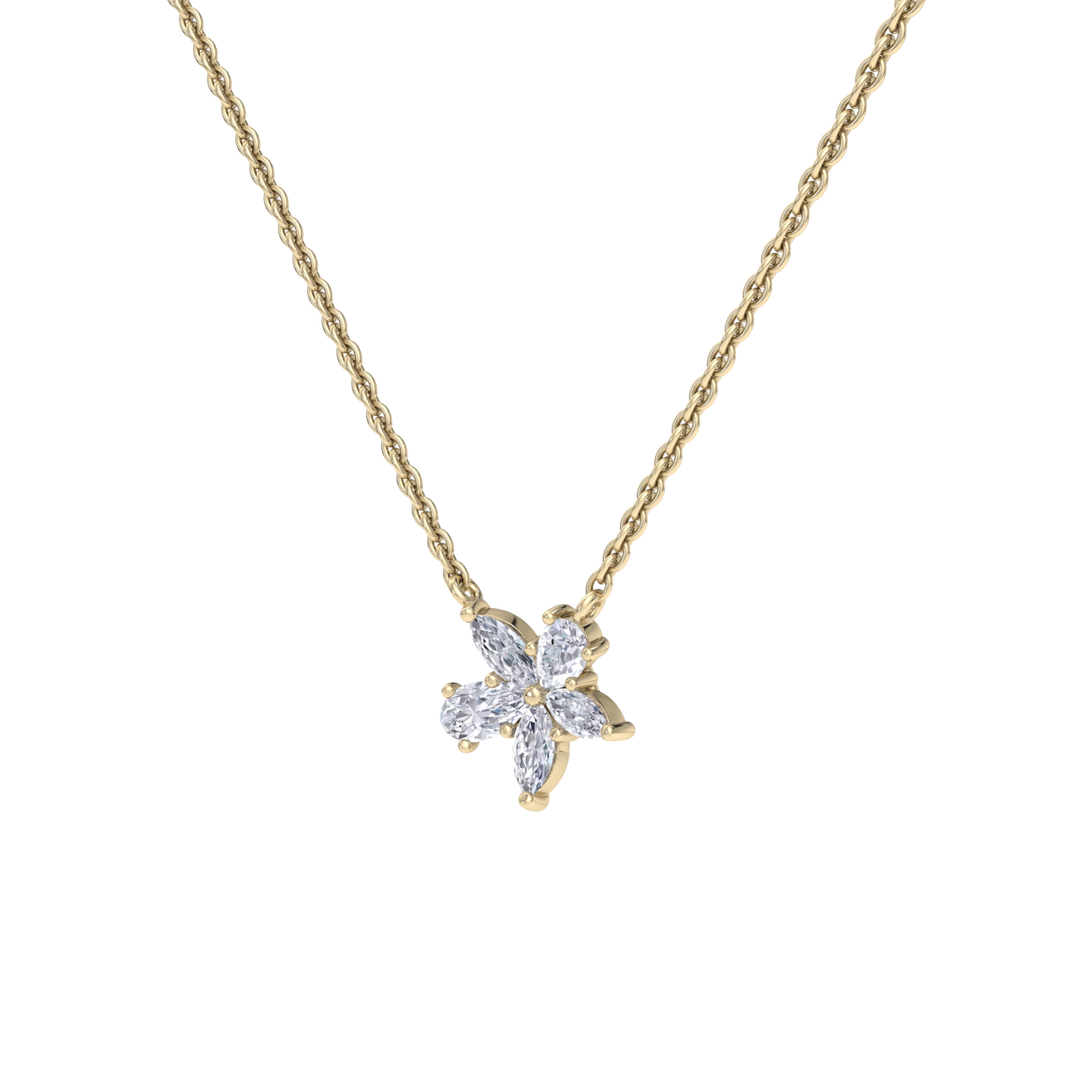 Petite flower necklace in yellow gold with white diamonds of 0.61 ct in weight