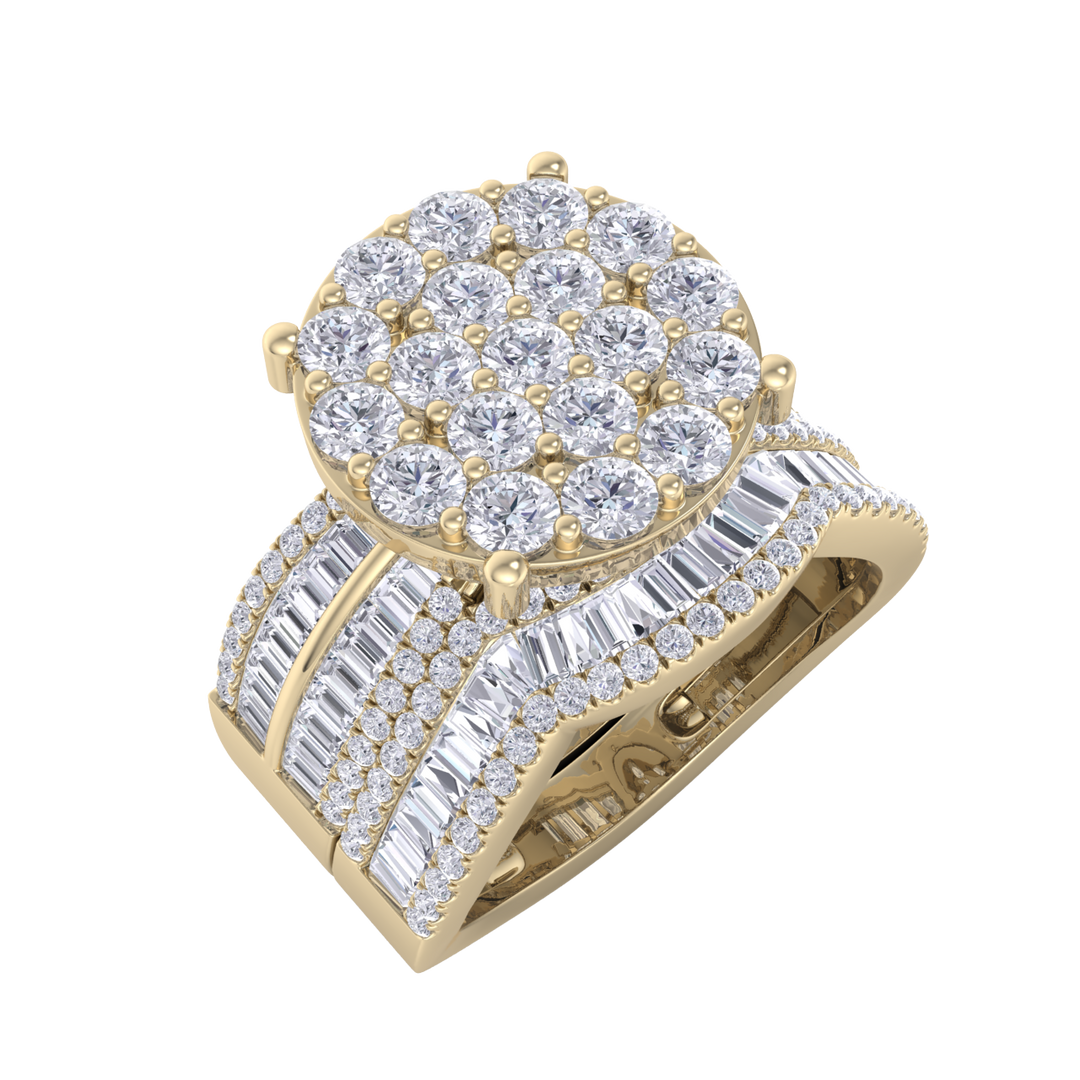 Beautiful Diamond ring in white gold with white diamonds of 2.74 ct in weight