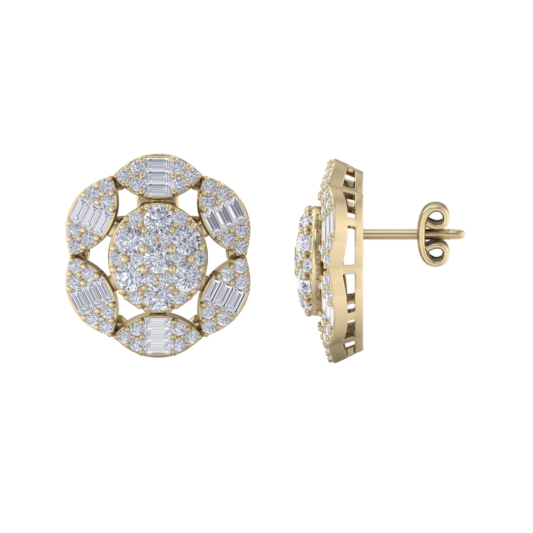 Flower stud earrings in rose gold with white diamonds of 2.47 ct in weight