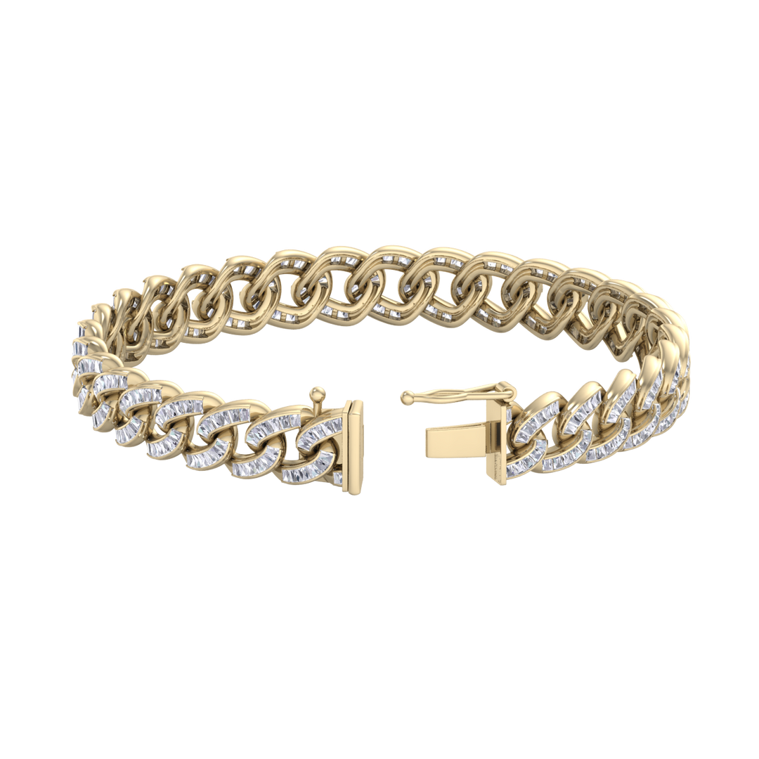 Tapper diamond curb chain link bracelet in yellow gold with white diamonds of 6.30 ct in weight