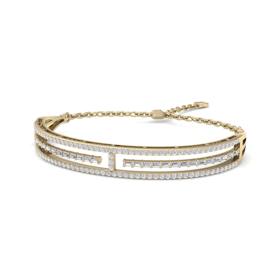 Bracelet in yellow gold with white diamonds of 1.75 ct in weight