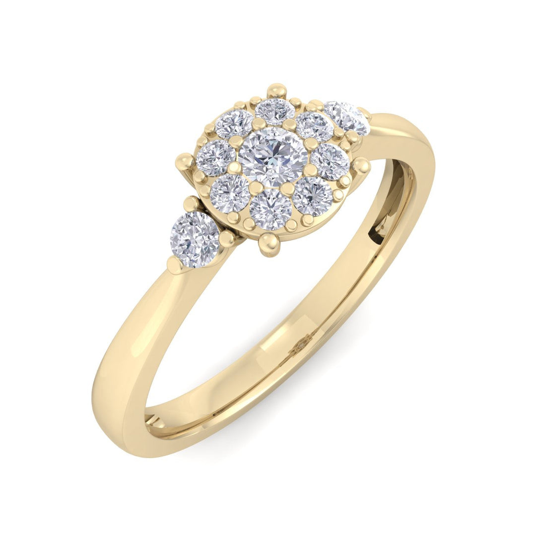 Elegant diamond ring in white gold with white diamonds of 0.33 ct in weight