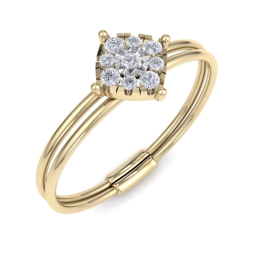 Beautiful Ring in white gold with white diamonds of 0.13 ct in weight