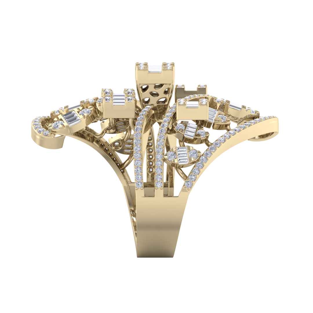 Statement diamond ring in yellow gold with white diamonds of 1.68 ct in weight