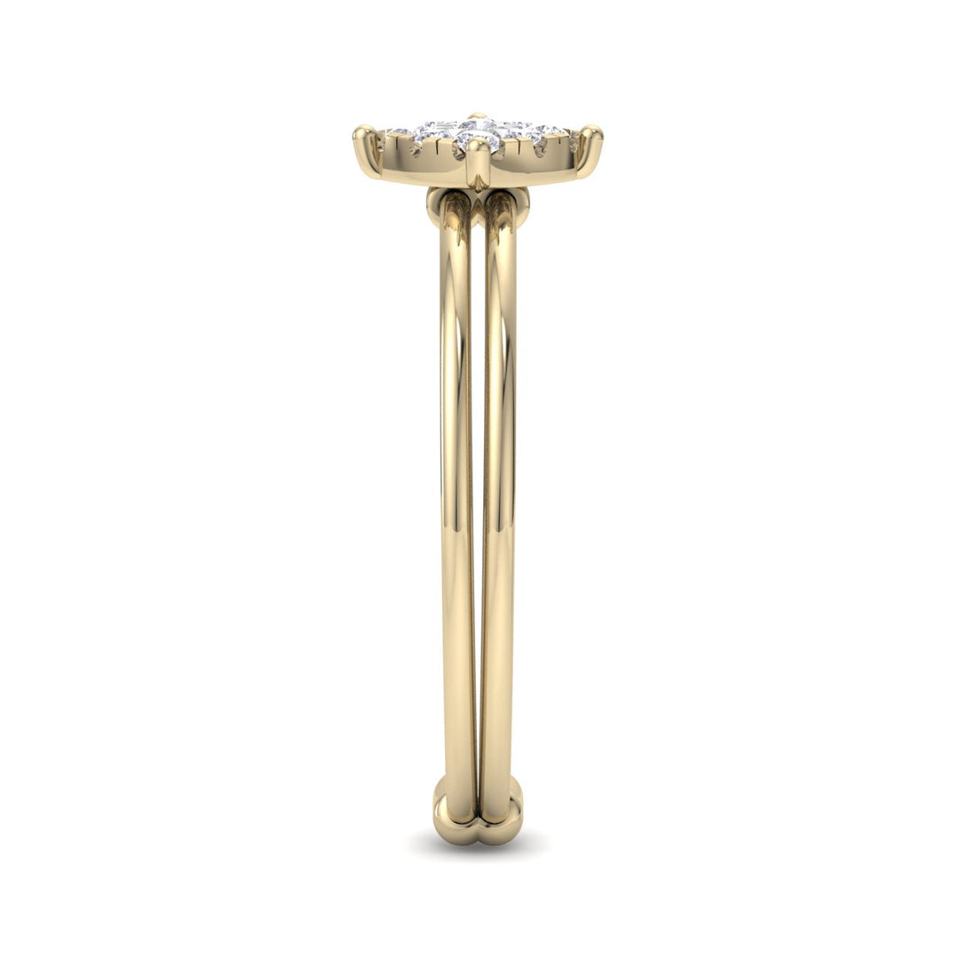Beautiful Ring in white gold with white diamonds of 0.13 ct in weight