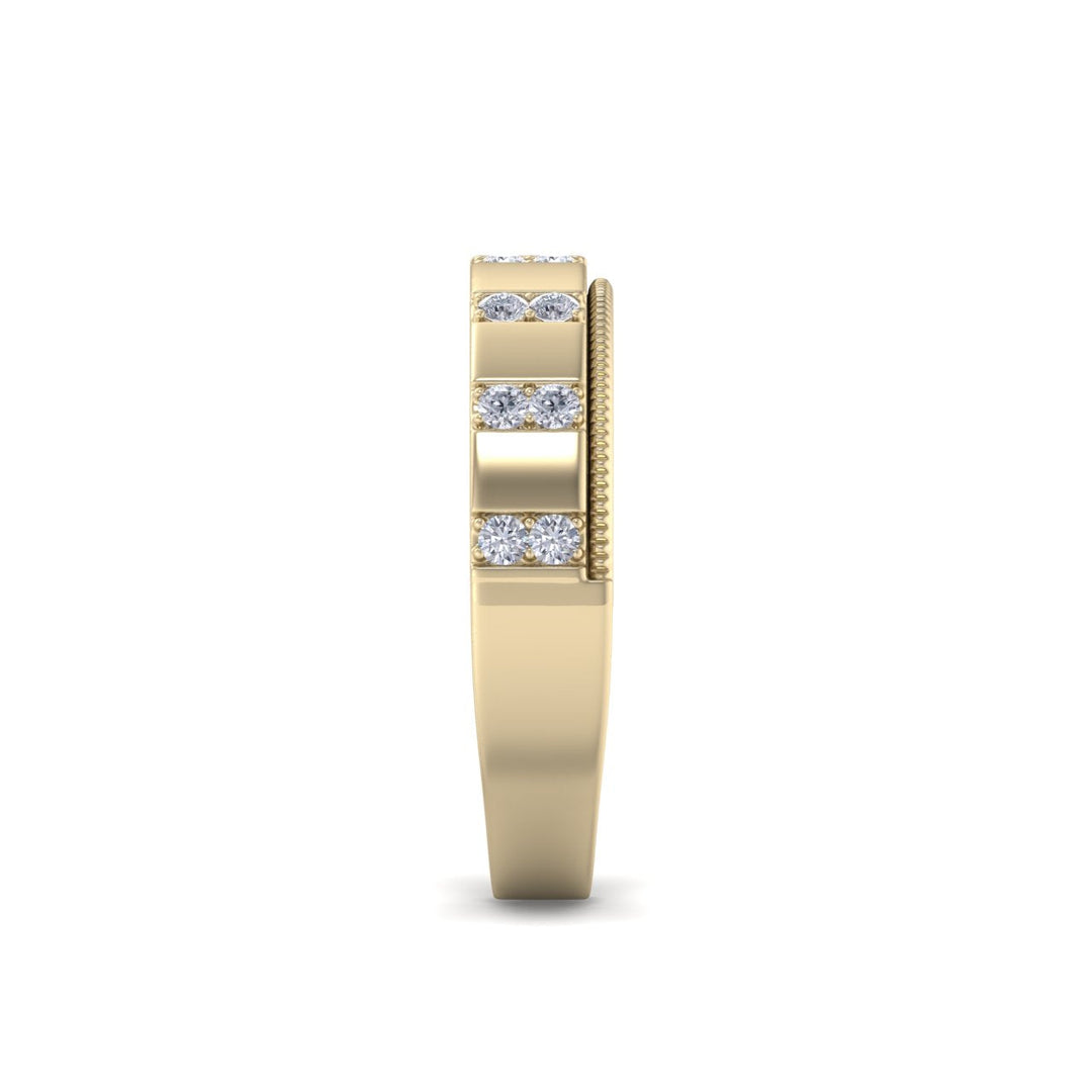 Beautiful Ring in yellow gold with white diamonds of 0.21 ct in weight