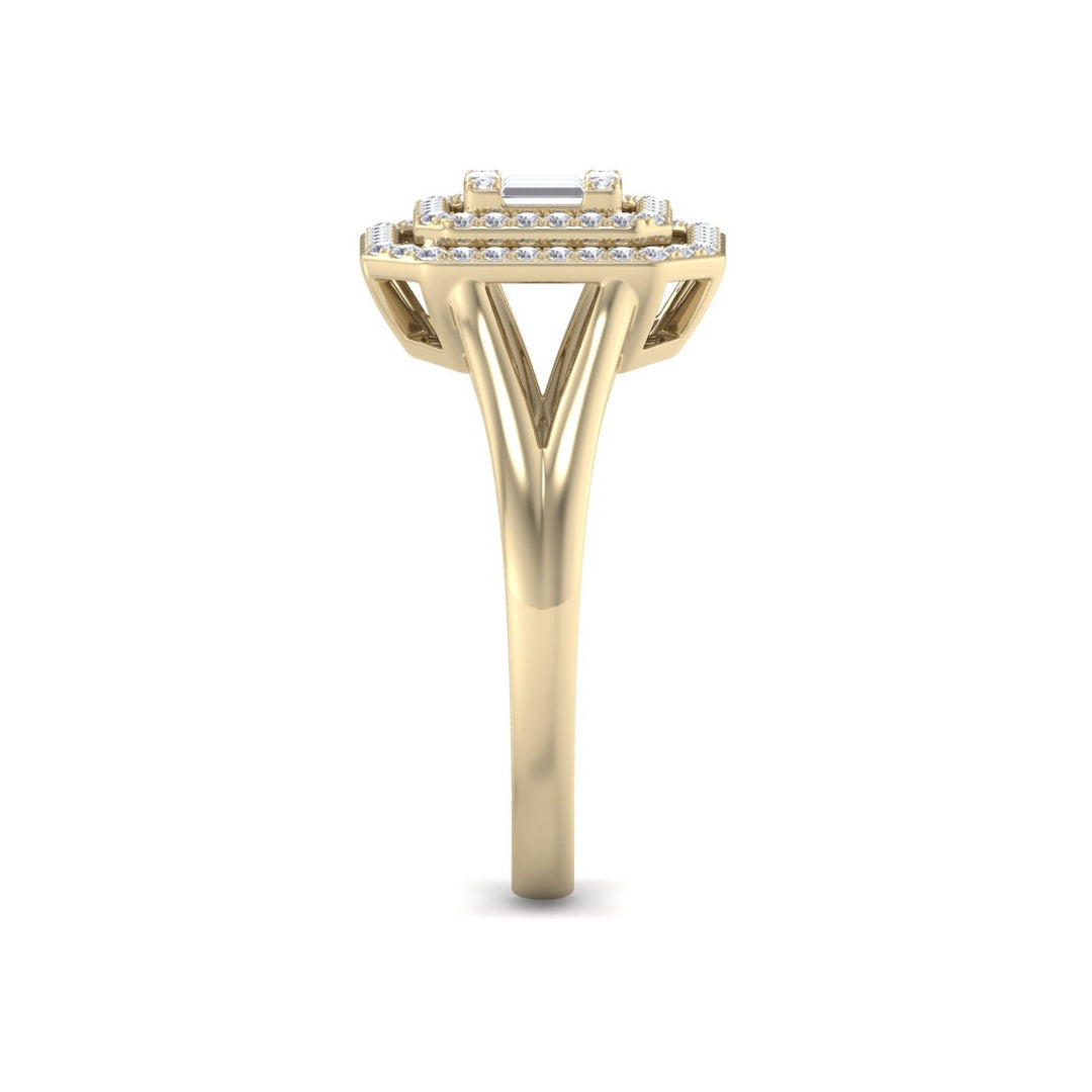 Beautiful Ring in white gold with white diamonds of 0.39 ct in weight