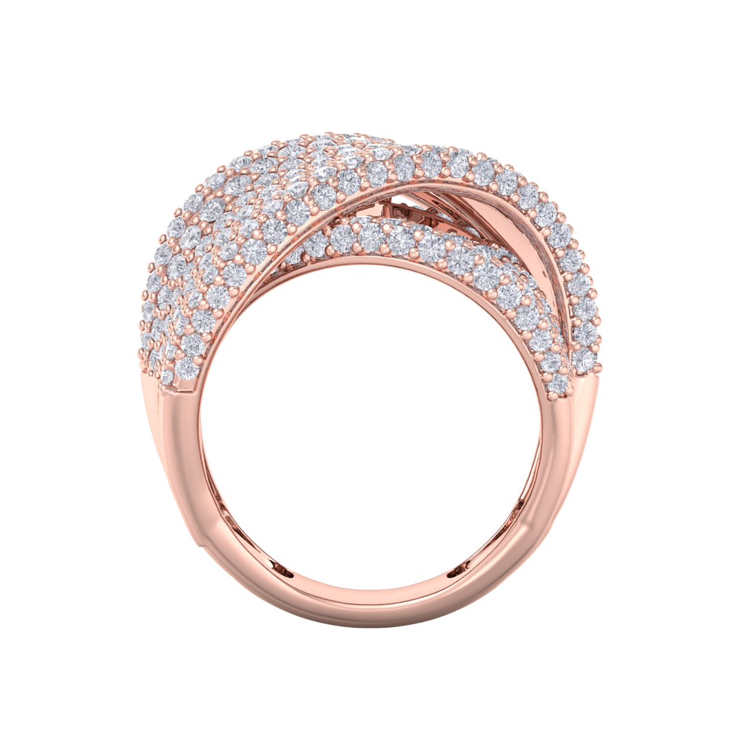 Ribbon ring in rose gold with white diamonds of 3.36 ct in weight