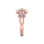 Load image into Gallery viewer, Elegant flower ring in yellow gold with white diamonds of 0.60 ct in weight
