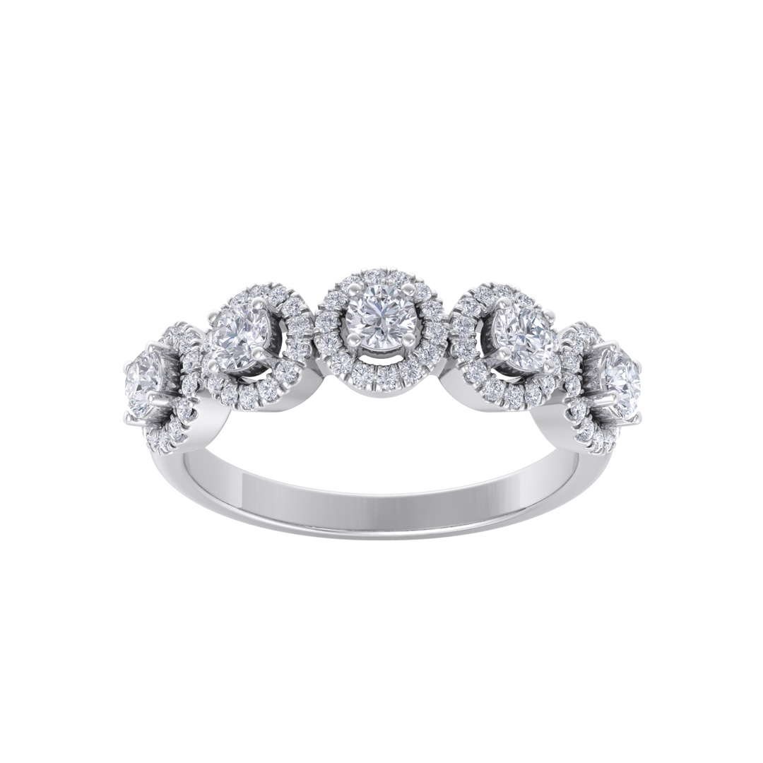 Diamond ring in rose gold with white diamonds of 0.78 ct in weight