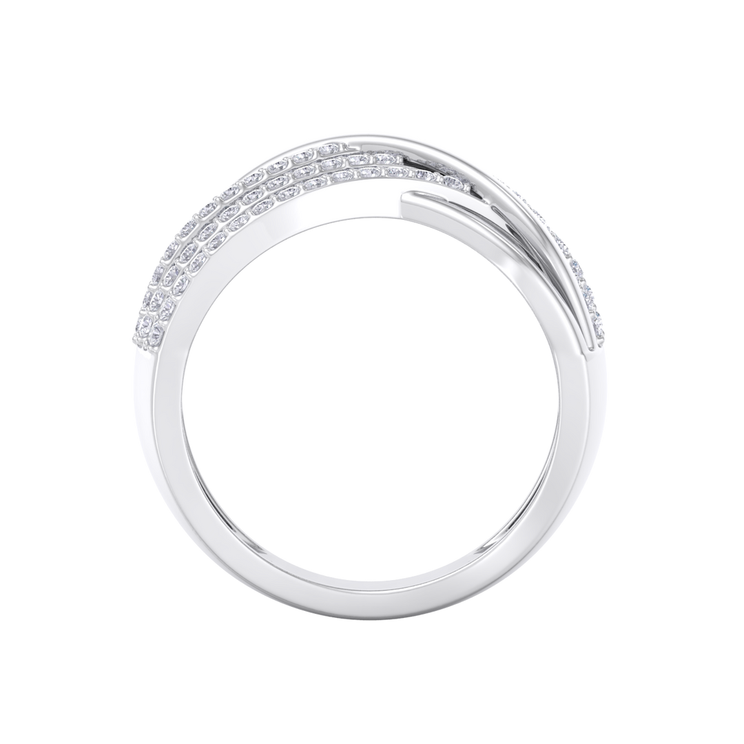 Elegant Diamond ring in white gold with white diamonds of 0.55 ct in weight