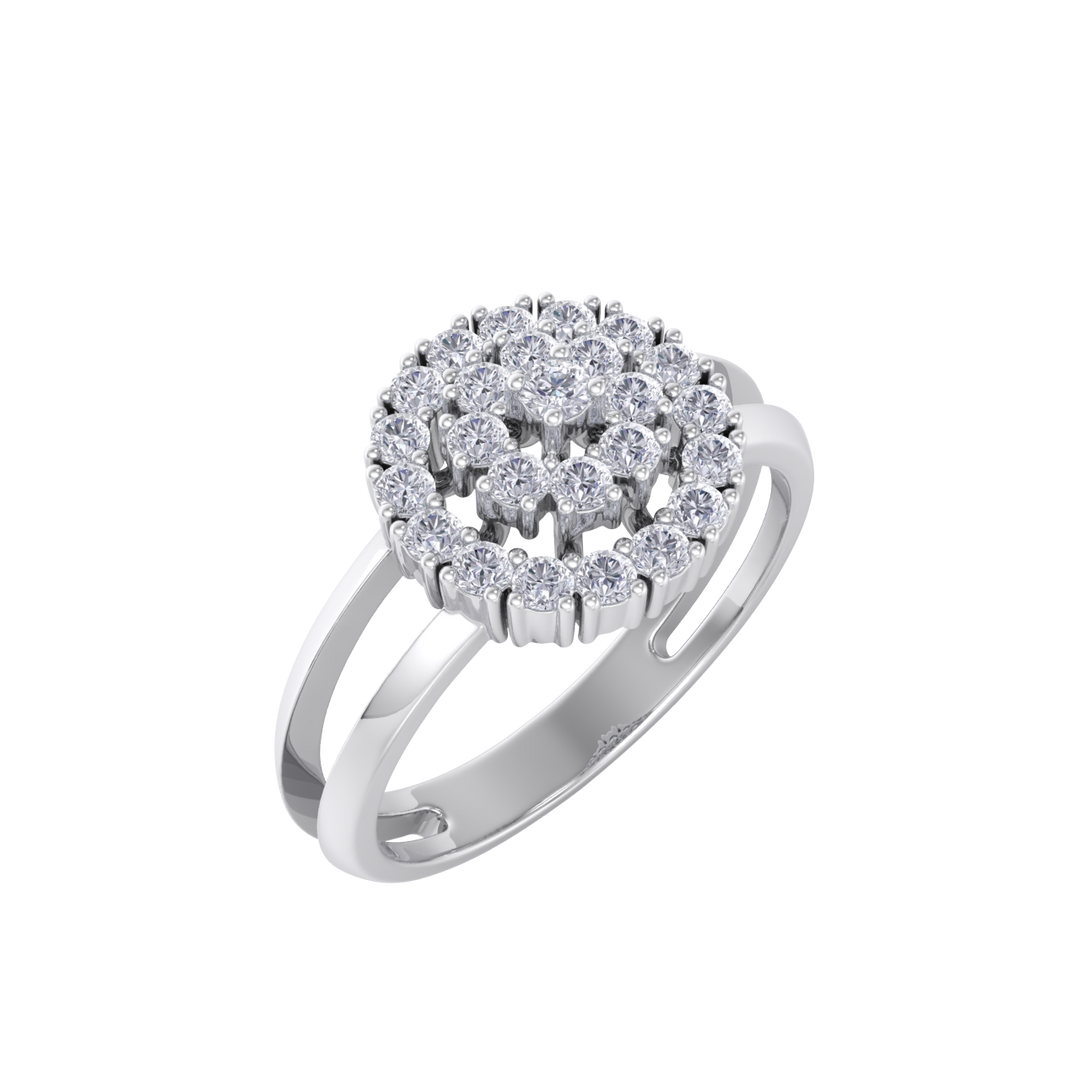 Beautiful ring in white gold with white diamonds of 0.60  ct in weight