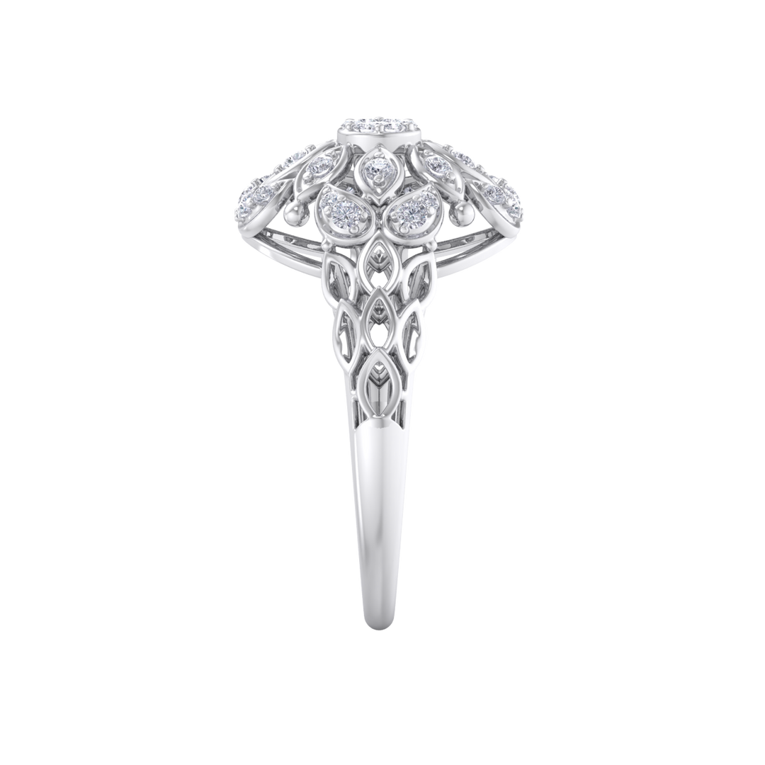 Diamond ring in white gold with white diamonds of 0.26 ct in weight