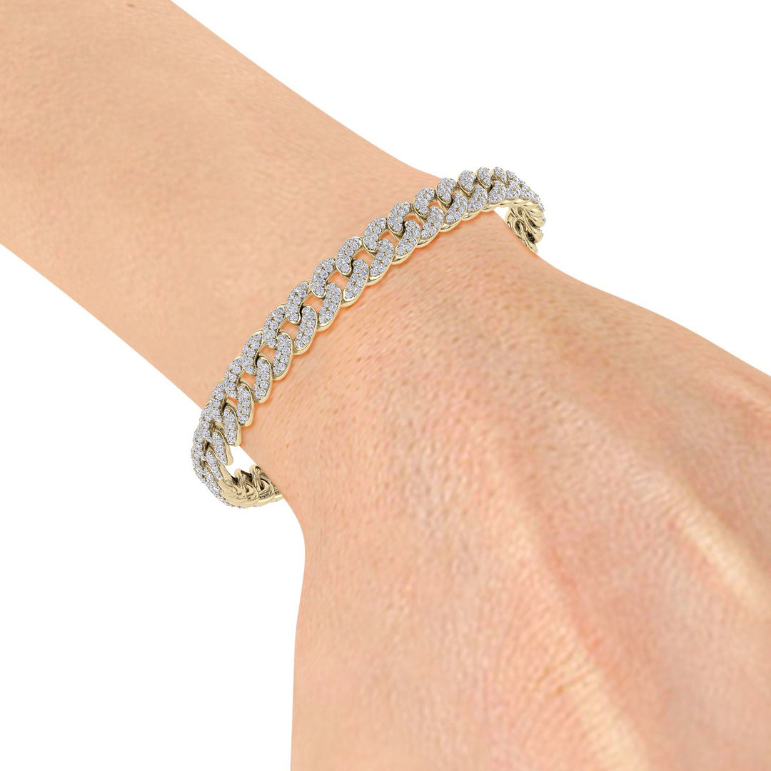 Chain diamond bracelet in white gold with white diamonds of 3.17 ct in weight