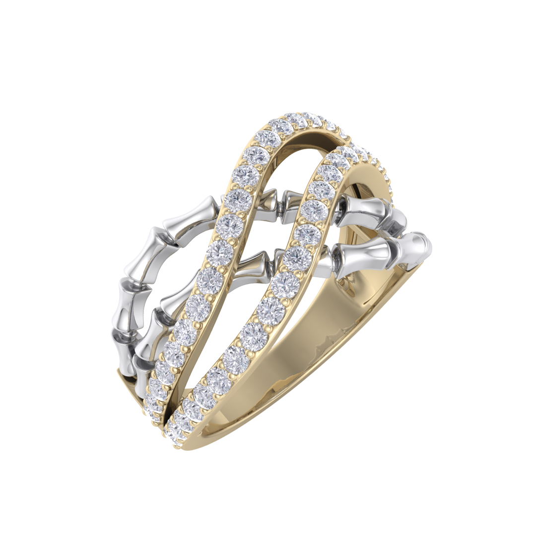 Beautiful ring in white gold with white diamonds of 0.50 ct in weight
