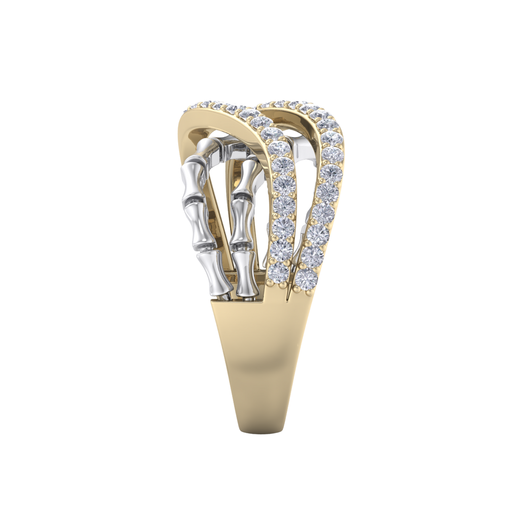 Beautiful ring in white gold with white diamonds of 0.50 ct in weight